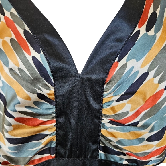 Studio M multicolor and black silk top V-neck rushed front short sleeve size L - Picture 5 of 10